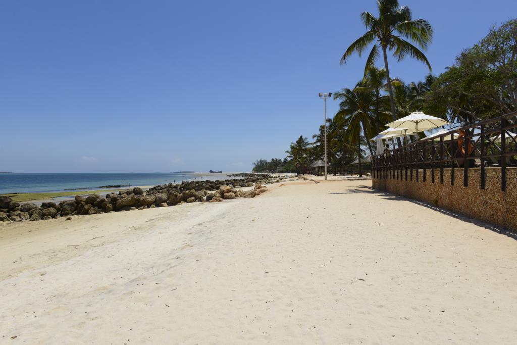 Ledger Plaza Bahari Beach Hotel Dar es Salaam Exterior photo